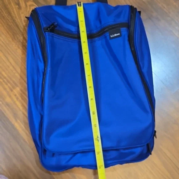 L.L. Bean Large Blue Hanging Toiletry Bag - Picture 11 of 11